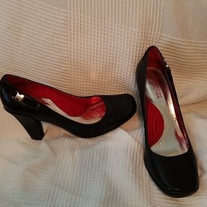 Kenneth Cole Reaction Business Heels